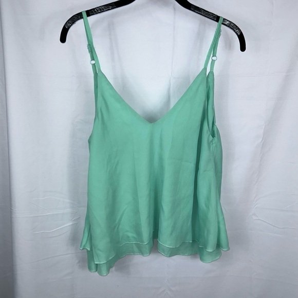 Tobi Tank Top V-Neck Adjustable Straps Low Cut Back Sleeveless Pullover Shirt - Picture 2 of 8